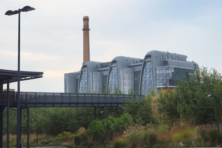 Clean Water Modern Factory