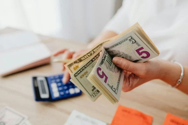 Money Saving Luxury Office